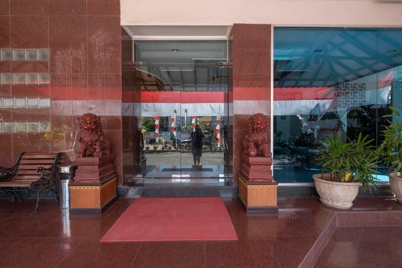 Oyo 628 Losari Metro Makassar Exterior foto