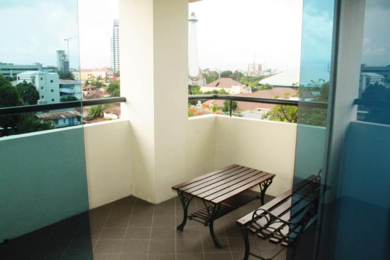 Oyo 628 Losari Metro Makassar Exterior foto